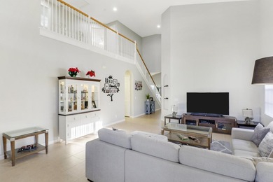 Spacious two-story home featuring 4 bedrooms, 3.5 bathrooms - photo 6