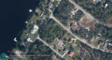 Lake Lot For Sale in Lake Placid, Florida