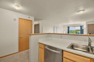 This well-maintained 1-bedroom condo offers a comfortable - photo 12