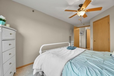 This well-maintained 1-bedroom condo offers a comfortable - photo 17