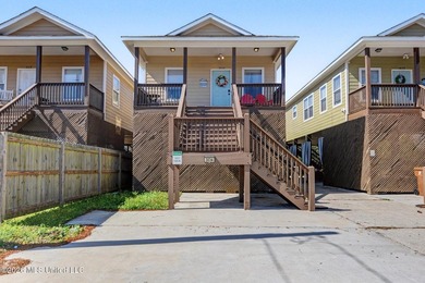 (private lake, pond, coastal) Home For Sale in Pass Christian Mississippi