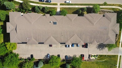 This well-maintained 1-bedroom condo offers a comfortable - photo 32