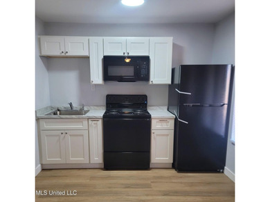 Looking to expand your investment portfolio? This 15-unit - photo 3