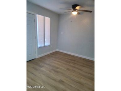Looking to expand your investment portfolio? This 15-unit - photo 4