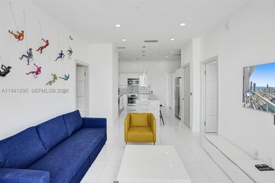 Premier corner penthouse offering the best two-bedroom layout - photo 5