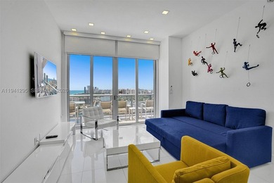 Premier corner penthouse offering the best two-bedroom layout - photo 6
