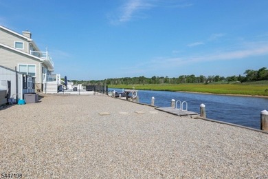 Immaculate turn key waterfront ranch in the desirable Skippers - photo 7
