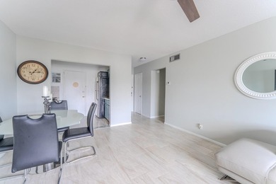 Beautifully done unit in Imperial Point for a great value ! Step - photo 4