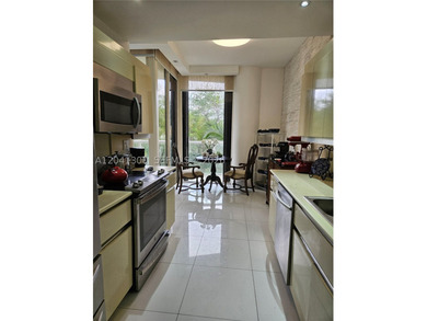 Huge luxurious height ceilings one bedroom apartment with - photo 4