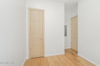 FULLY RENOVATED 2 FAMILY 6/6 FOR SALE. THE 2ND FLOOR 3 BEDROOM - photo 11