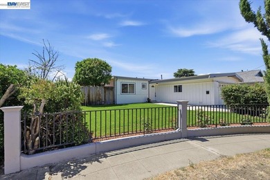 Nestled in Fremont's highly sought-after Irvington neighborhood - photo 7
