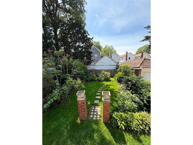 Exceptional opportunity to own a detached two-family home in a - photo 26