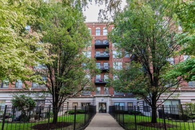 Lake Michigan - Cook County Condo Active Under Contract in Chicago Illinois