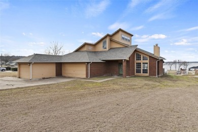 Lake Home For Sale in Quinlan, Texas