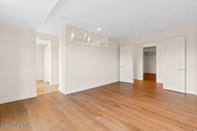 Welcome to this well-appointed condo offering comfort - photo 15