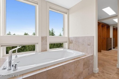 Welcome to this well-appointed condo offering comfort - photo 18