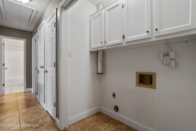 Beautiful 3-Bedroom Home with Open Floor Plan! This inviting - photo 20