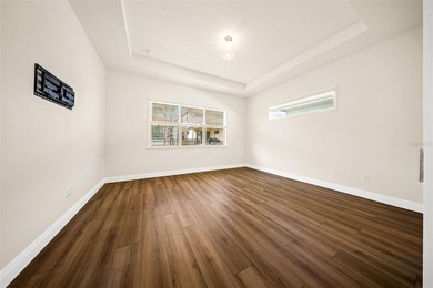 Beautiful move-in ready single-story home featuring 3 bedrooms - photo 22