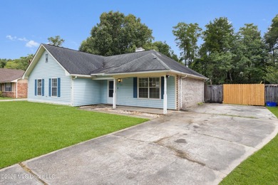 Beautiful 3-Bedroom Home with Open Floor Plan! This inviting - photo 26