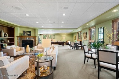 Welcome to this well-appointed condo offering comfort - photo 28