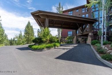 Welcome to this well-appointed condo offering comfort - photo 32