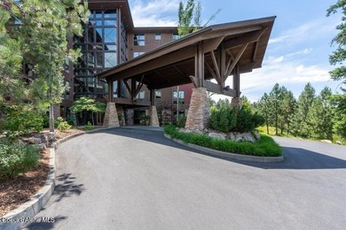 Welcome to this well-appointed condo offering comfort - photo 33