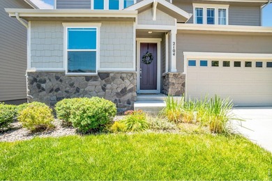 Situated in a quiet cul-de-sac with beautiful landscaping, in - photo 34