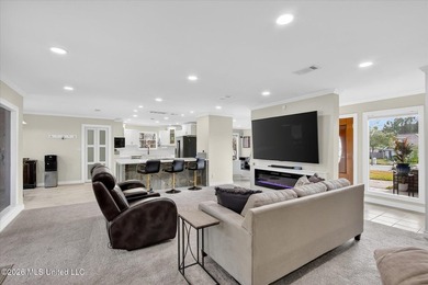 PRICE REDUCTION! MOVE-IN READY + SMART HOME + PRIVATE COURTYARD - photo 5