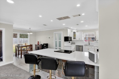 PRICE REDUCTION! MOVE-IN READY + SMART HOME + PRIVATE COURTYARD - photo 9