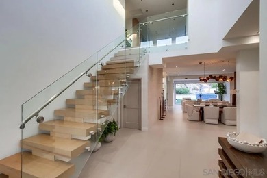 Modern coastal Home, recently remodeled, in LA JOLLA. This - photo 10