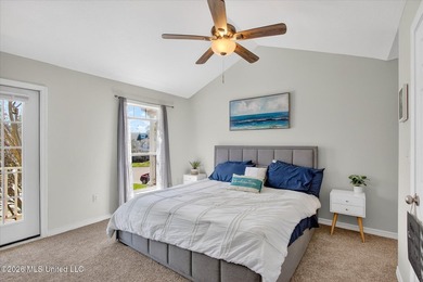 Discover the perfect blend of coastal living and investment - photo 4