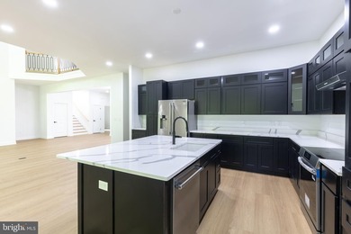 Experience brand-new construction at Lake Anna with deeded lake - photo 10