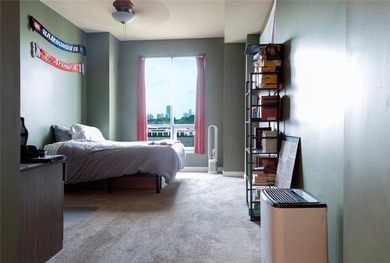 Oversized Renovated 2BR/2BA Condo with 10' Ceilings and