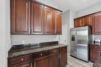 Stunning and spacious, this expansive end-unit residence offers - photo 17