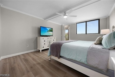 Wake up to sparkling bay views and spend your days enjoying the - photo 21