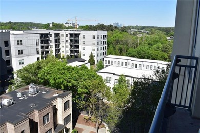 Oversized Renovated 2BR/2BA Condo with 10' Ceilings and