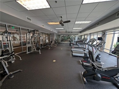 Oversized Renovated 2BR/2BA Condo with 10' Ceilings and