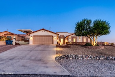 Beautiful pool home lakeside of HWY 95, located in a fantastic - photo 7