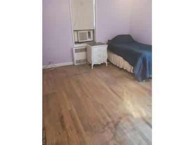 beautiful layout, great location near the bay, hardwood floors - photo 5
