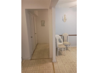 beautiful layout, great location near the bay, hardwood floors - photo 8