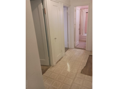 beautiful layout, great location near the bay, hardwood floors - photo 9