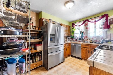 Welcome to 123 Gardenia Way in East Palo Alto, a spacious and - photo 13