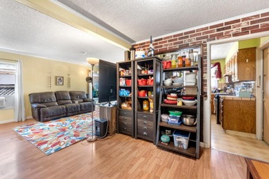 Welcome to 123 Gardenia Way in East Palo Alto, a spacious and - photo 15