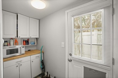 Located on a brick-lined street in Orlando's sought-after Lake - photo 18