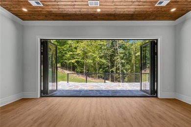 Amazing new build on Lake Hartwell in a gated golf course - photo 22
