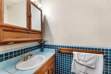 Welcome to 123 Gardenia Way in East Palo Alto, a spacious and - photo 23