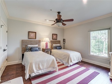 Experience the timeless coastal allure of 15160 Captiva Drive, a - photo 26