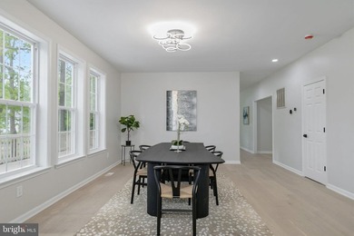 Professionally appraised at $975,000 prior to listing, this - photo 8