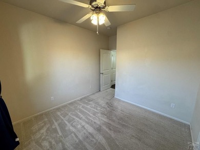 Super nice and clean, move in ready home! Very liveable - photo 3