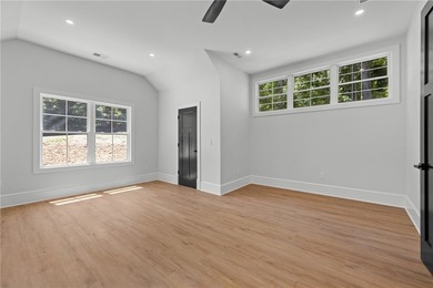 Amazing new build on Lake Hartwell in a gated golf course - photo 43